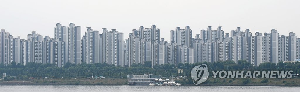 "집값 고점" 경고에도…수도권 아파트값 4주째 최고 상승률 행진