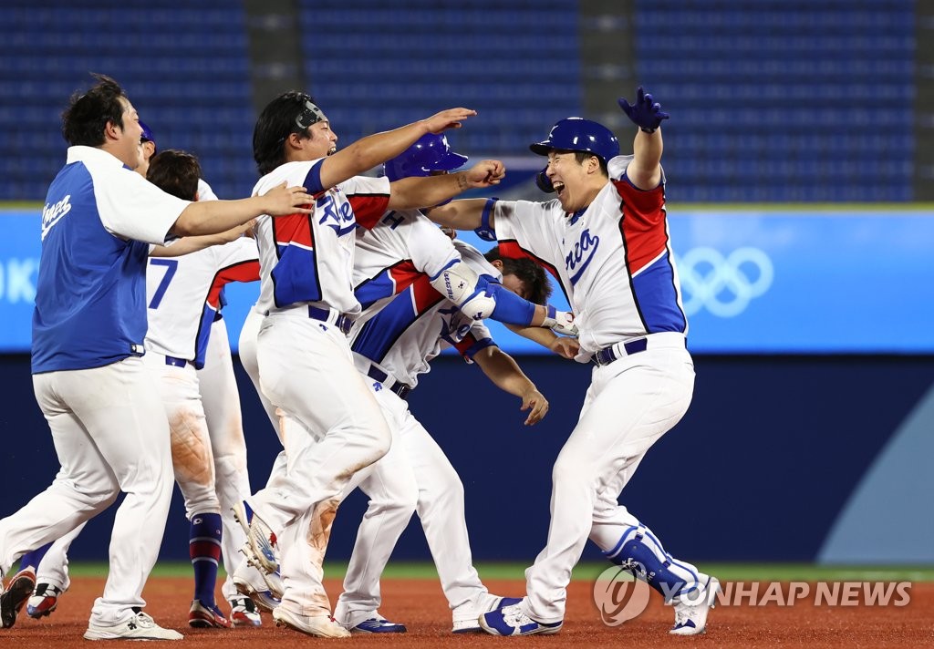 -올림픽- 야구대표팀, 도미니카共에 4-3 승리…김현수, 9회말 끝내기(종합)