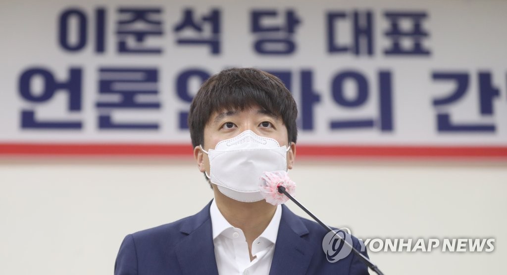 이준석, 대선후보 검증단장에 '尹 악연' 김진태 유력 검토
