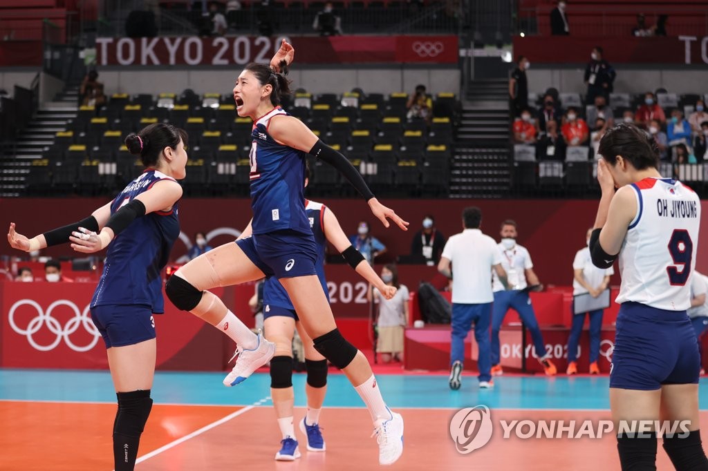 [올림픽] '캡틴' 김연경, 심판 판정에 항의하다가 경고받아