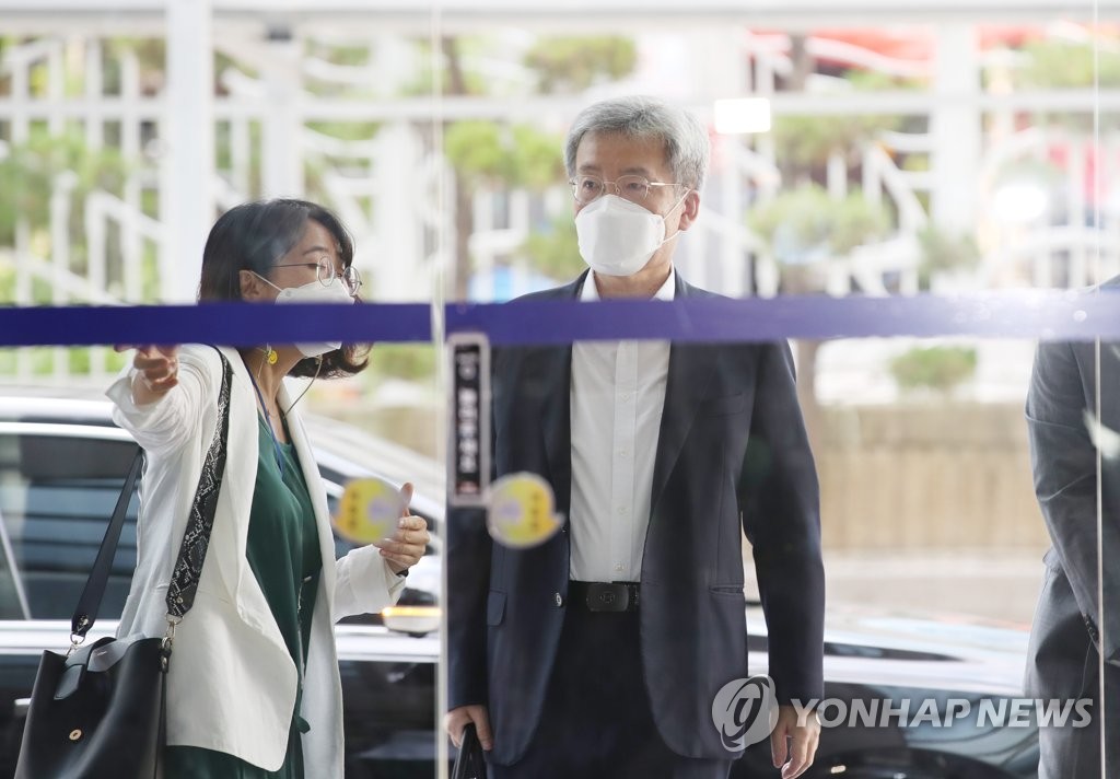 고승범 "빅테크 금융진출, 규제공백 등 공정하게 해결해야"(종합)