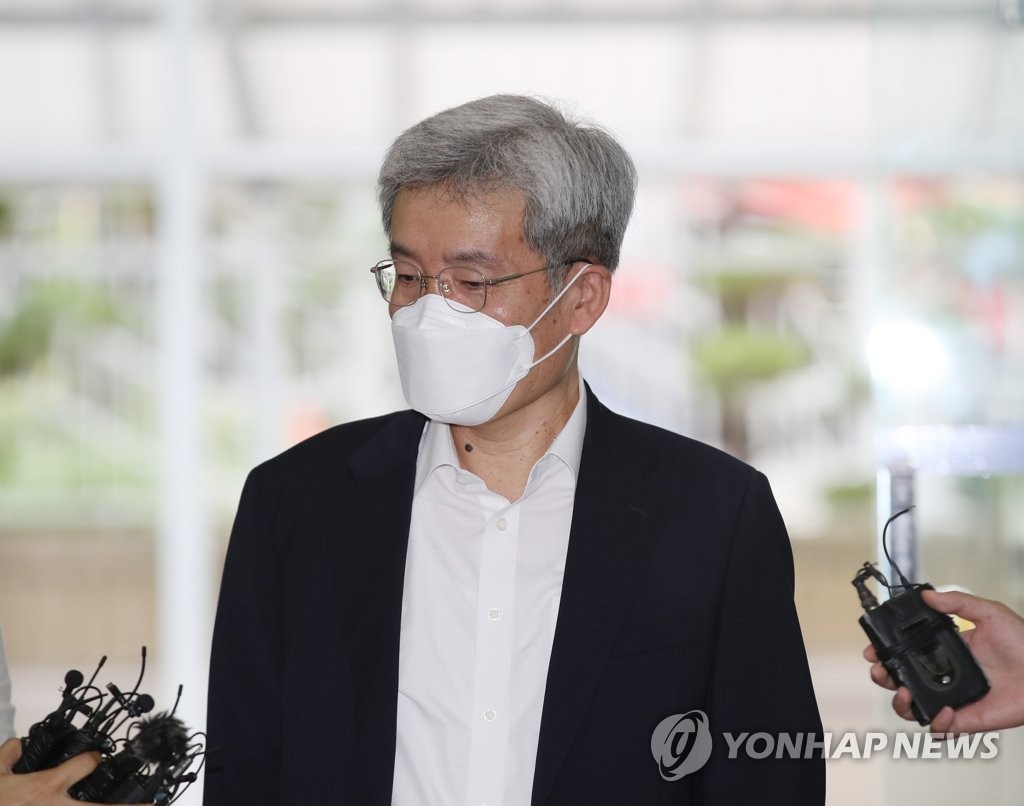 고승범 "시장친화적 정책 추진…금융사 CEO·노조와 소통하겠다"