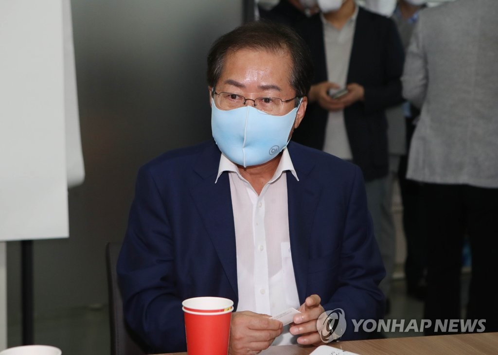 홍준표, '尹, 박근혜 불구속 의지'? "거짓말…정치인 다 됐네"