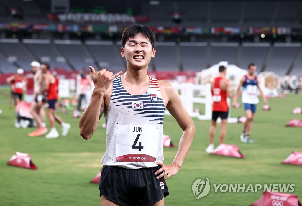 -올림픽- 전웅태, 근대5종 사상 첫 동메달 쾌거…야구·여자골프는 노메달(종합)