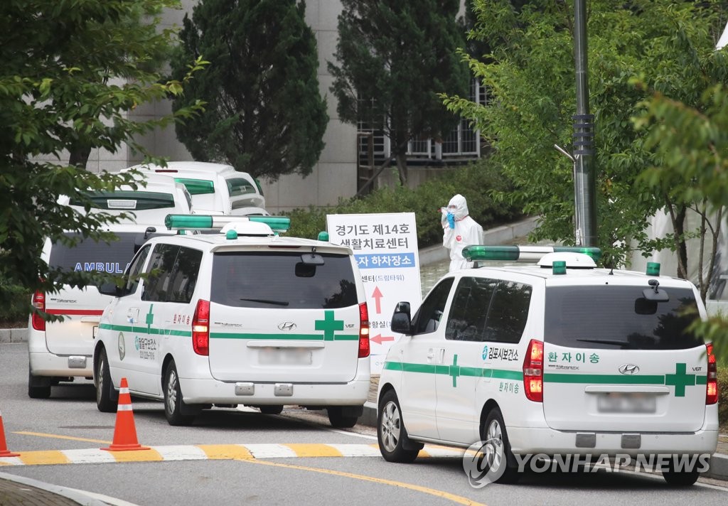 20대 확진자 1명 사망…"위중증 상태서 치료, 기저질환 보유"