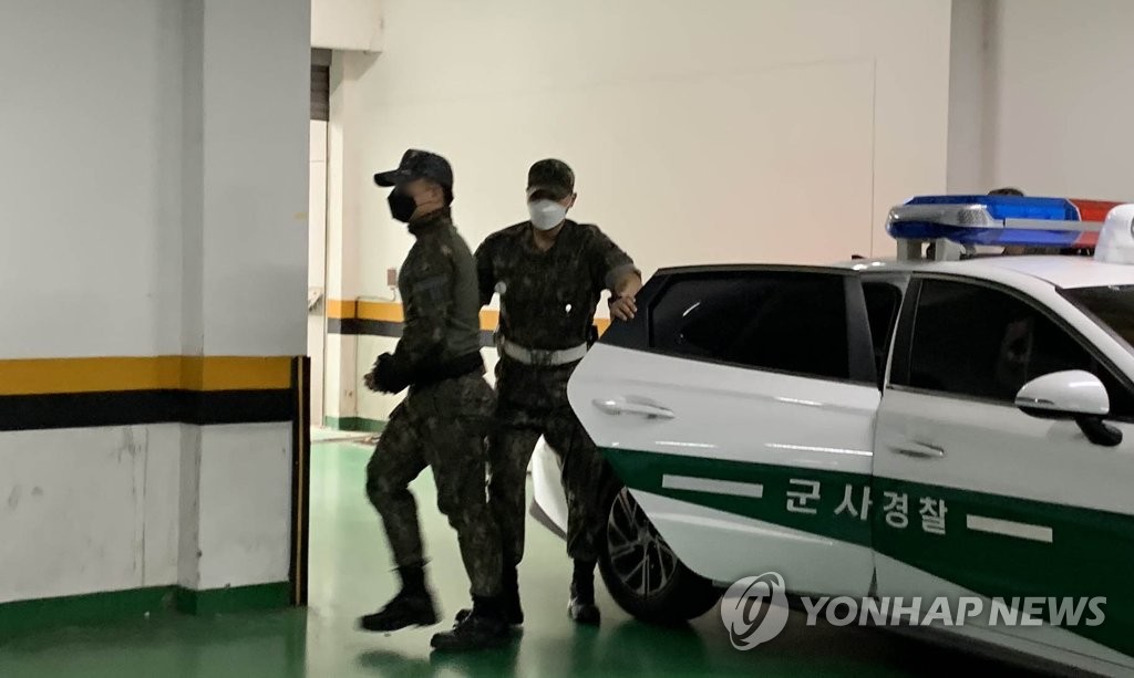 李중사 성추행 가해자, 강제추행 인정·보복협박 부인