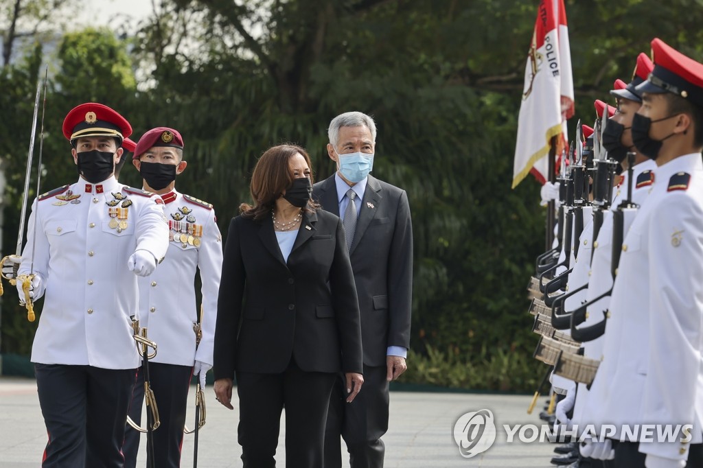 '중국 뒷마당' 찾은 美부통령 "인도태평양은 미국 안보에 중요"(종합)