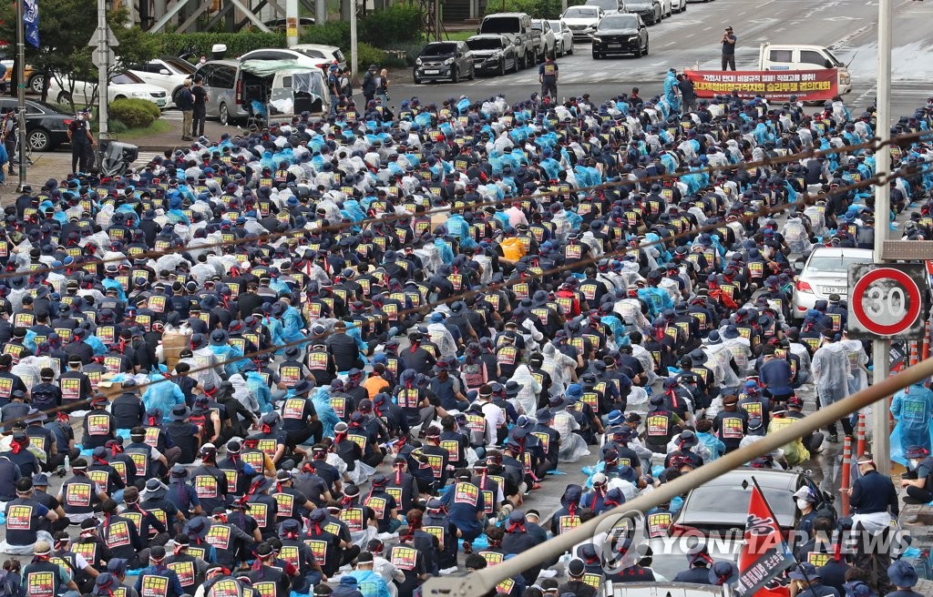 현대제철 비정규직 직원 일부 자회사 입사거부…"직접고용 쟁취"