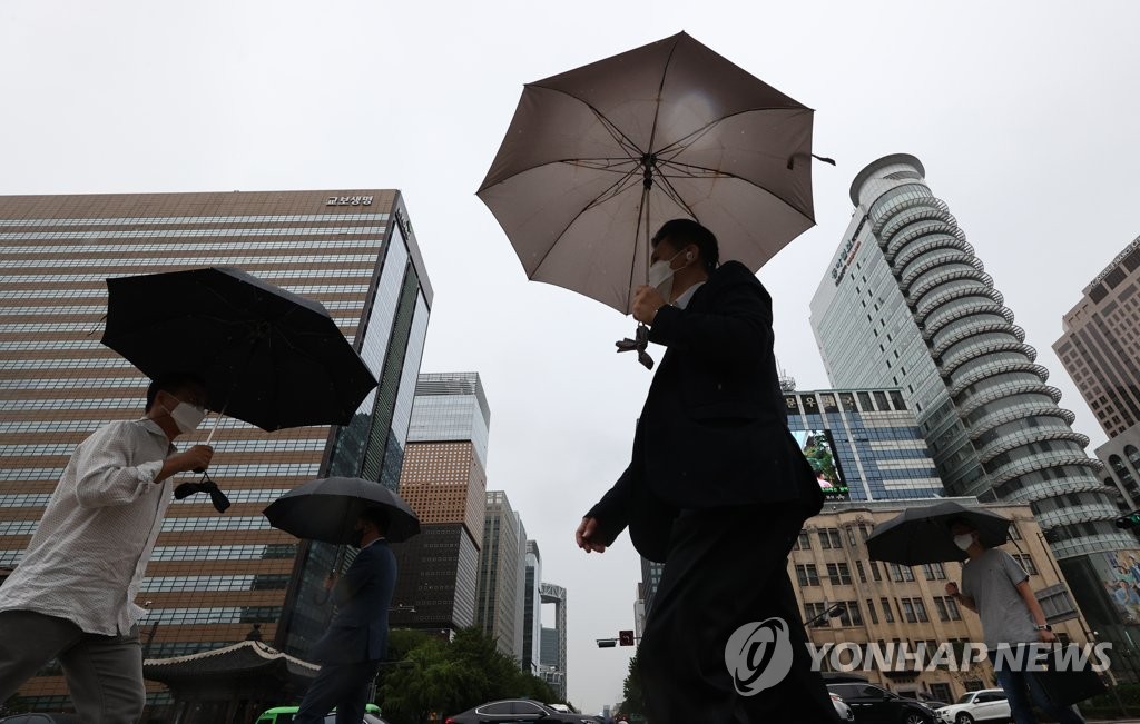 내일부터 모레 사이 전국 강하고 많은 비…최대 250㎜ 이상