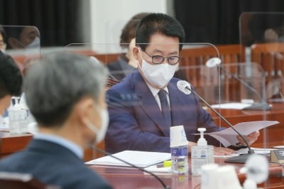 국정원 "김정은이 통신연락선 복원 요청…건강 이상 징후는 없어"