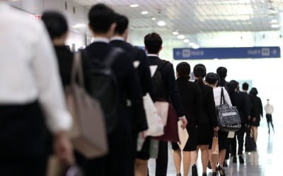 公기관 청년고용 막는 '블라인드 채용'