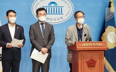 군 내 성범죄 민간법원서 재판…군사법원법, 법사위 소위 통과