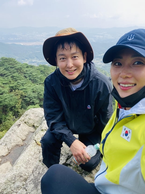 [올림픽] "아킬레스건 파열 딛고 다시 선 아내 지연아, 금보다 더 빛났어"