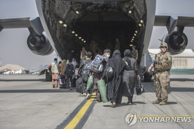 미군 '카불 구출 작전' 속도…탈레반-저항군 결전 임박