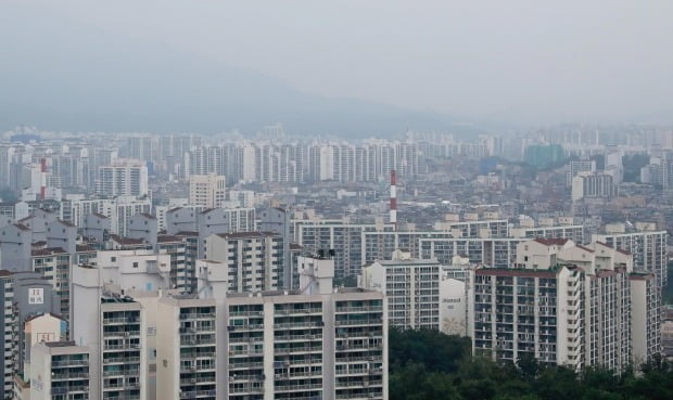 "불안해서 전세 못 살겠다"…계약갱신권 포기하는 세입자들