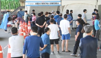 오후 6시까지 신규 확진 1554명…전날 比 350명↑ '급증'