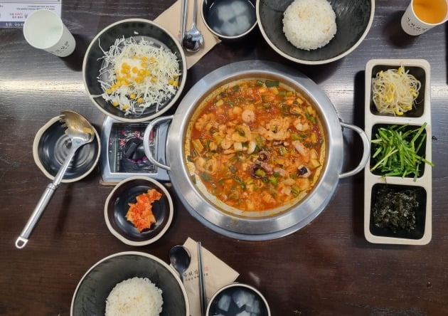 한 곳에서 골라 먹자 신길 푸르지오와 낙곱새 이송렬의 맛동산 | 한국경제