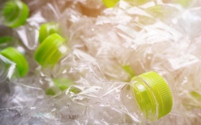 기업 러브콜에…새 제품보다 비싸진 재생플라스틱