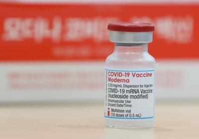 백신 개발자들 "코로나 1년 안에 종식…감기와 비슷한 수준 될 것"