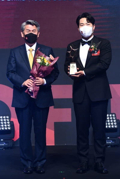  김해준, '2021 올해의 브랜드 대상' 개그맨 부문 수상