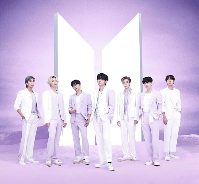 방탄소년단 日 베스트 앨범, 오리콘 `합산 앨범 랭킹`서 누적 100만 포인트…해외 아티스트 최초