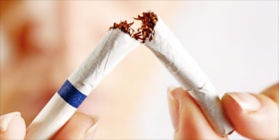 금연해야 하나…흡연자, 코로나 중증도 위험 80%나 높아