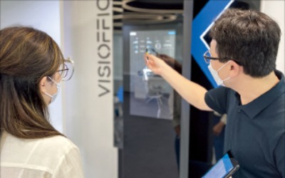 에실로코리아 '3D 눈검사 기기'…안경산업의 스마트한 진화