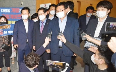 이준석, 곽상도 의원직 사퇴 압박…"젊은세대 분노 크다"