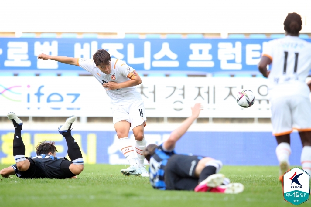 '이창민 추가시간 골' 제주, 인천에 2-1 승리…5개월 만의 연승