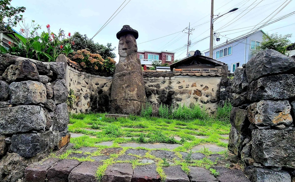 [다시! 제주문화](19) 삼성혈서 목관아까지…제주 원도심을 걷다