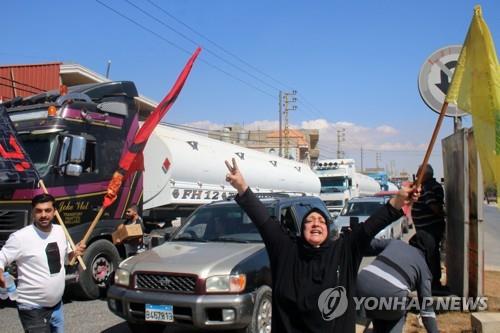 불꺼진 레바논에 이란산 연료 공급…헤즈볼라 "미국 포위 깼다"