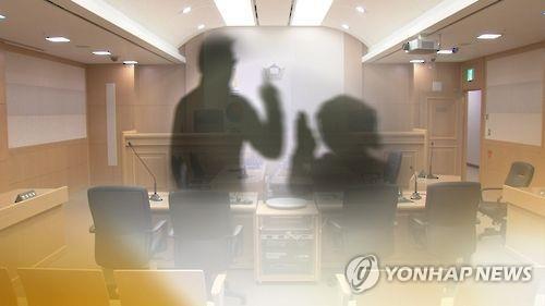 갈비뼈 16개 부러뜨려 조카 살해…외삼촌 부부 징역 25년