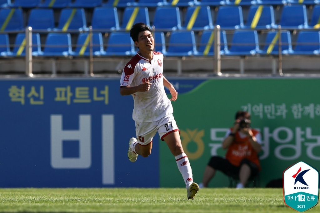 '김용환 결승골' K리그2 김천, 경남에 3-2 재역전승…선두 유지(종합)