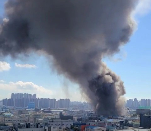 인천 자동차부품공장 화재 1시간 만에 불길 잡아(종합)