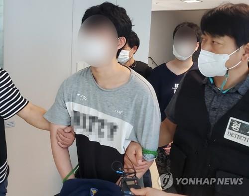 "꾸짖는다" 이유로 친할머니 흉기 살해한 10대 형제 구속기소
