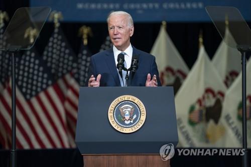 바이든 '기업의 백신접종 의무화' 박차…시카고 찾아 강조 예정