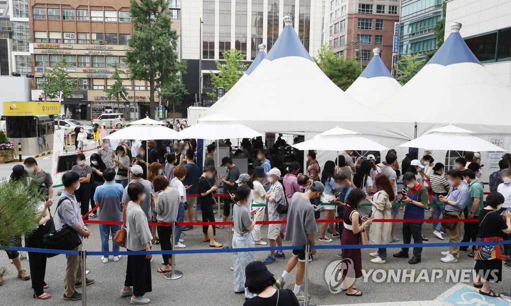 오늘 2천명대…수도권 급확산세, `추석 대이동` 우려