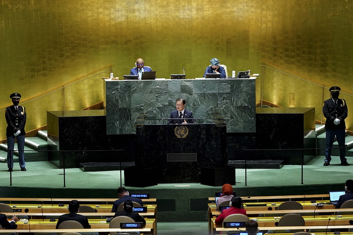 문 대통령은 현지시간으로 21일 미국 뉴욕에서 제76차 유엔 총회 기조연설을 했다. (청와대 제공)