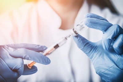 美 뉴욕 산부인과, 의료진 백신접종 거부로 출산업무 중단