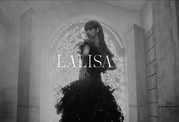 블랙핑크 리사, 힙한 우아美…솔로 데뷔곡 'LALISA' MV 티저 공개 