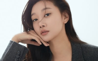 [공식] 모델 여연희, '더 사일런스 비트윈'으로 스크린 데뷔…정육식당 사장 役