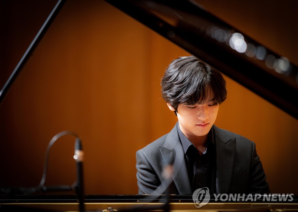 리스트 '초절기교 전곡' 임윤찬 "기적 만들란 말에 힘 얻었어요"