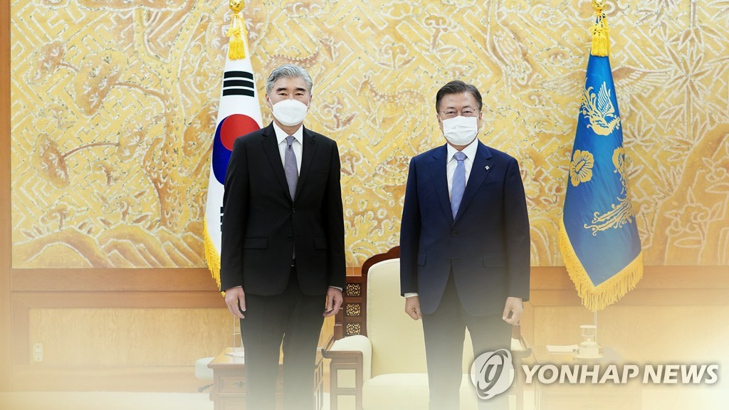 북한, 임기말 문재인 정부에 관계복원 '손짓'…다목적 포석 주목