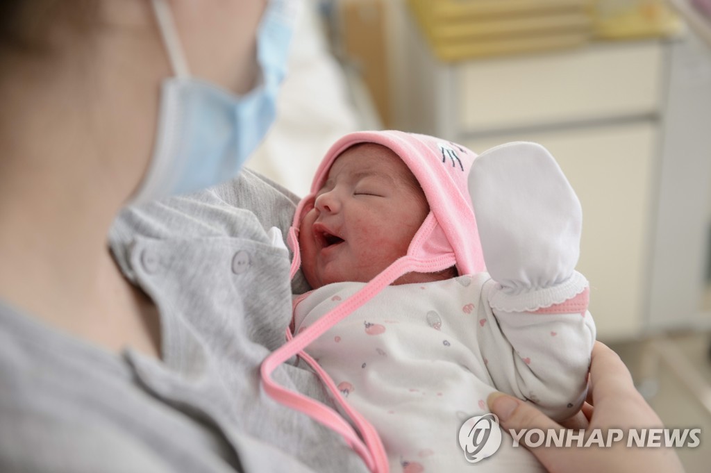 스페인 병원서 아기 뒤바뀌고 20년 지나 밝혀져