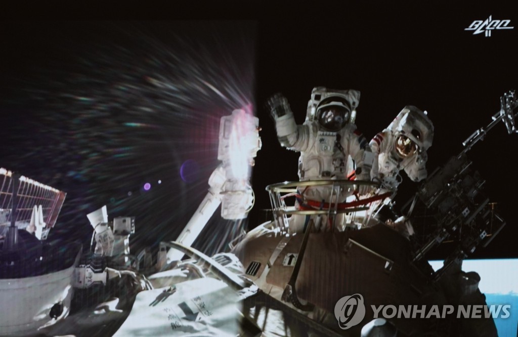 '선저우' 12호 내일 지구로…우주인 3명도 3개월만에 귀환