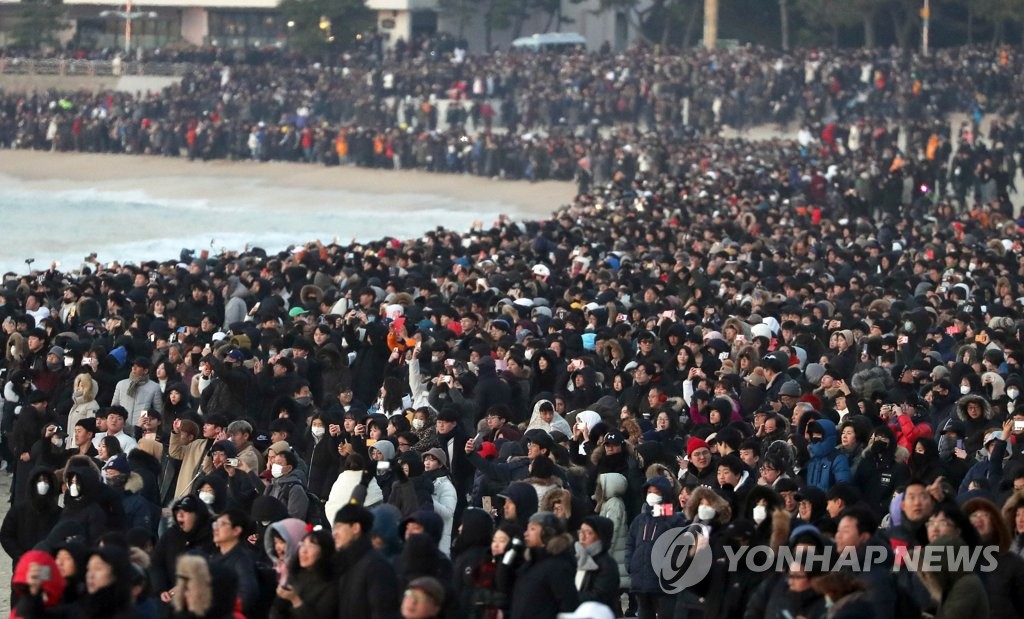 [사진톡톡] 뜨거웠던 해운대 여름 기억하시나요?