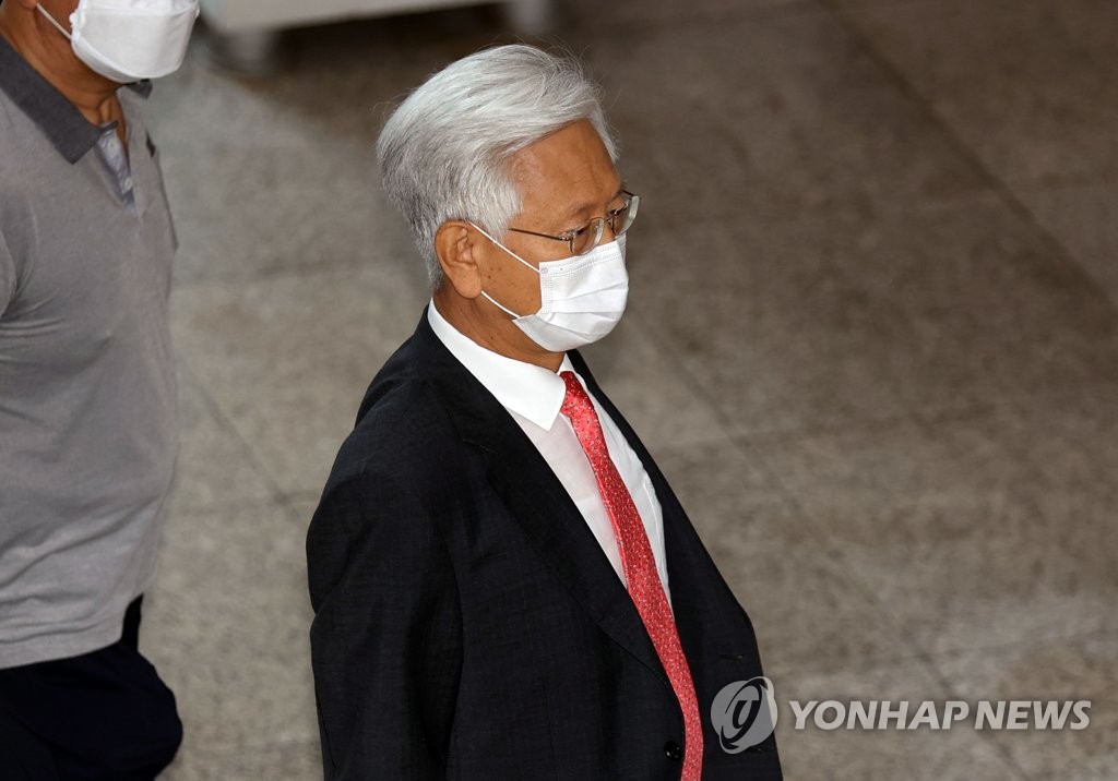 대법, "文대통령은 공산주의자" 고영주 무죄 취지 파기환송
