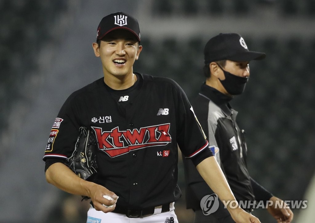 아! 고영표, 9회에 깨진 2연속 완봉…1위 kt, NC 7연승 저지(종합)