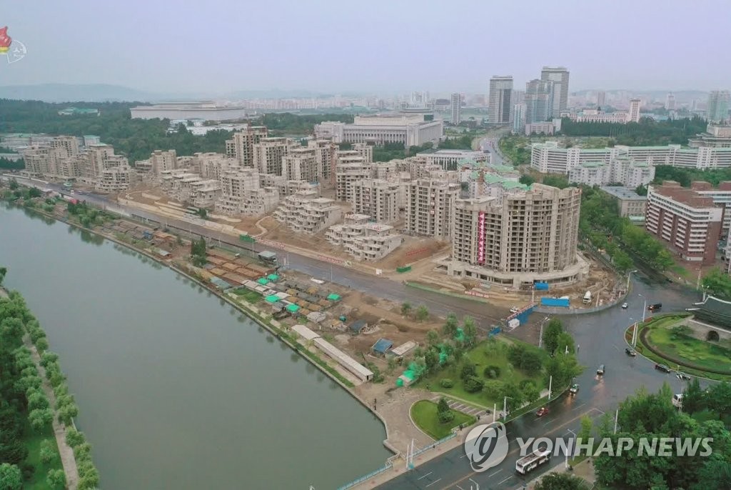 "성냥갑·깡통주택 안 만든다"…北, 주택법 개정해 질보증 강조