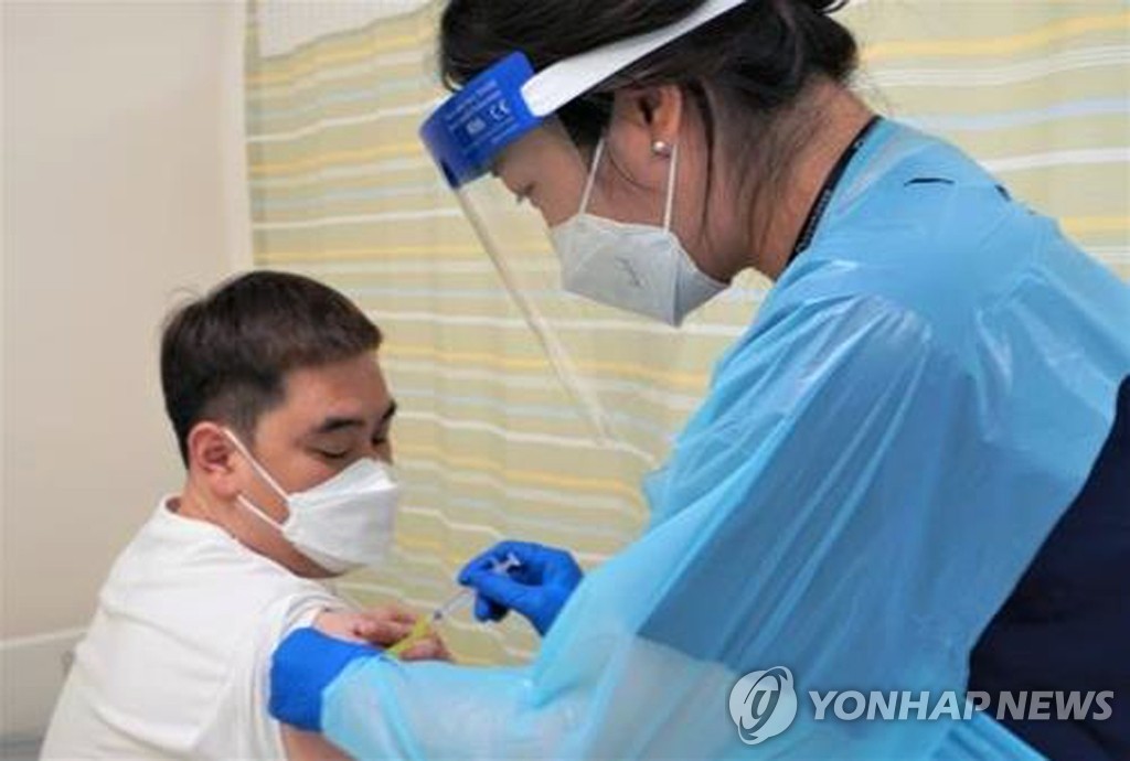 'K백신 개발 숨은 영웅' 임상참여자…"건강한 사람이 나서야죠"